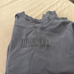 Taylor Swift Eras tour uni sec crew neck